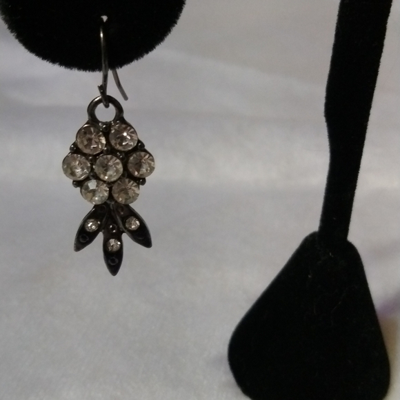 Pineapple earrings black with rhinestones NWT (sku 223) - Picture 2 of 4